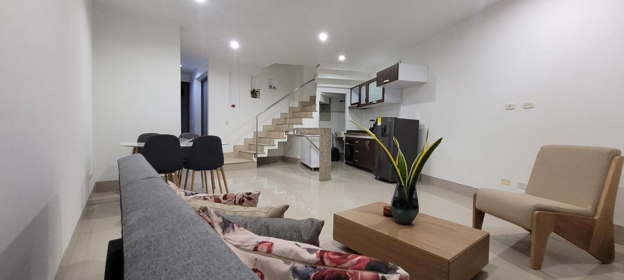 Excelente Duplex Apartment *